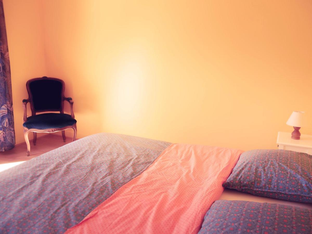 Mas De La Croix - Chambres D'Hotes Sernhac Bagian luar foto